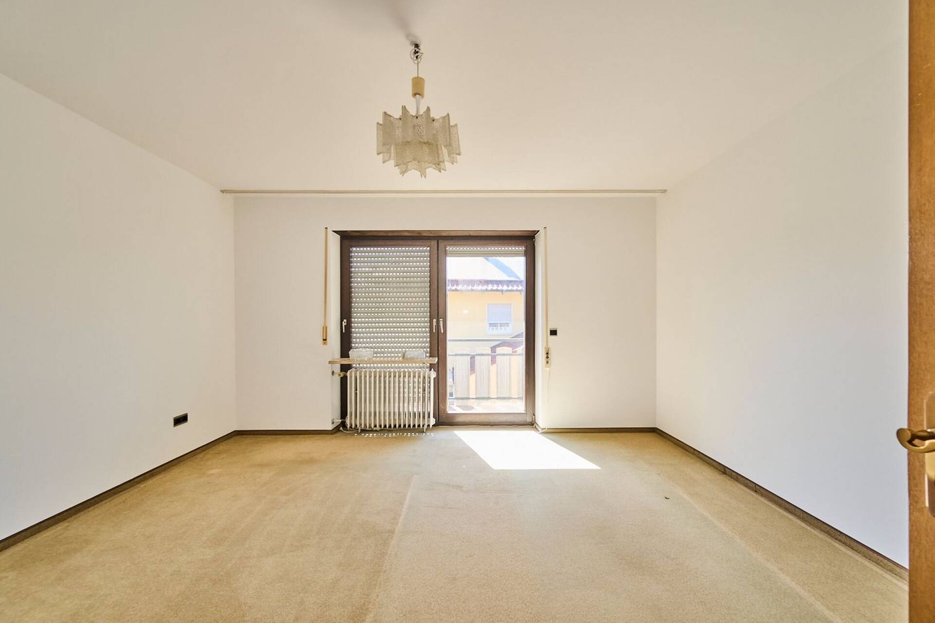 Haus in 94315 Straubing mit 249,24 m² kaufen