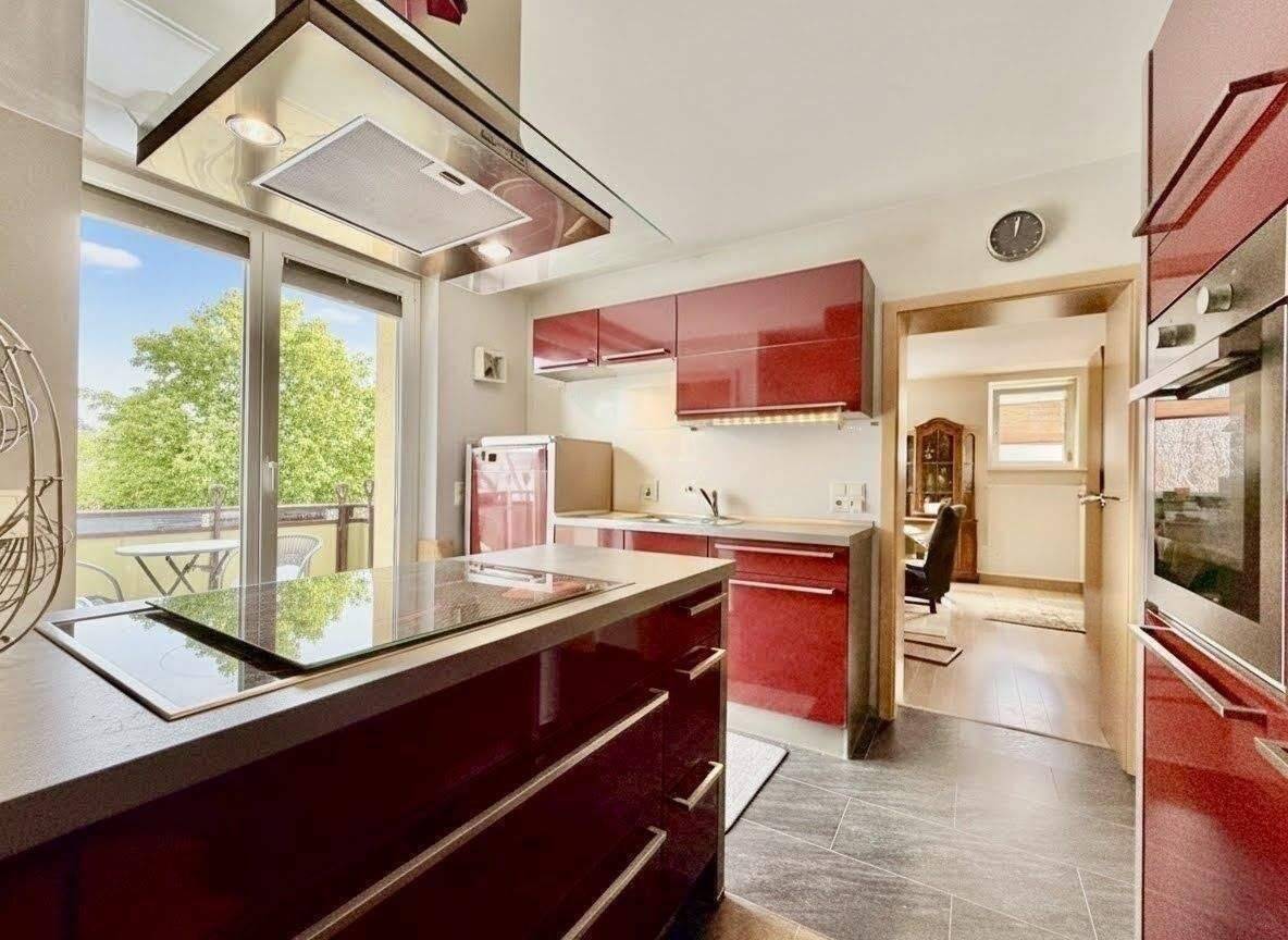 NEUER PREIS! Großzügige Maisonette-Wohnung mit Dachstudio, Kochinsel und Stellplatz in Erfurt-Andreasvorstadt – Erfurt – Vorschaubild 2
