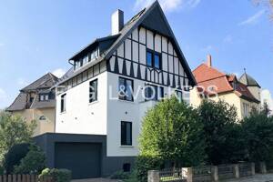 Luxus trifft Eleganz: Top-sanierte Villa mit historischem Flair in begehrter Lage!