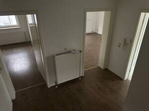 Maisonette 4 ZKB Wohnung mit kleinen Wintergarten auf jeder Etage für drei Jahre in Kassel Forstfeld – 34123 Kassel – Vorschaubild 3