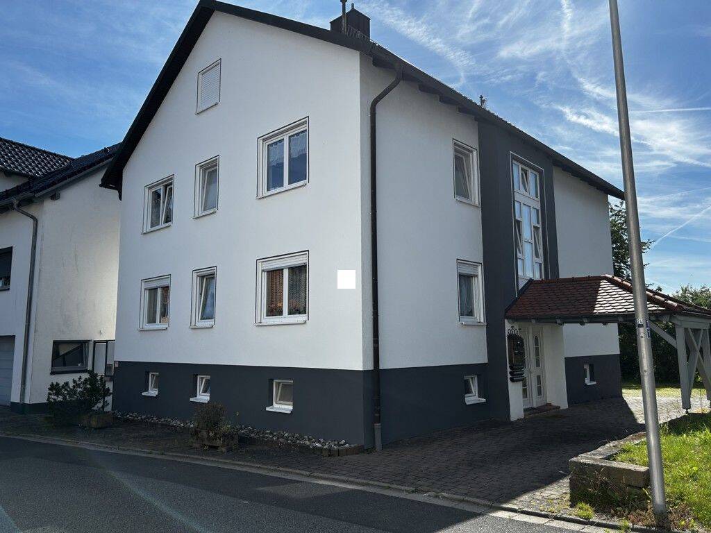 Vermietetes Wohnhaus mit 3 Wohneinheiten – Burkardroth – Vorschaubild 2