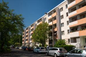 3-Raumwohnung in zentraler Lage - WBS erforderlich – 6122 Halle (Saale) – Vorschaubild 1