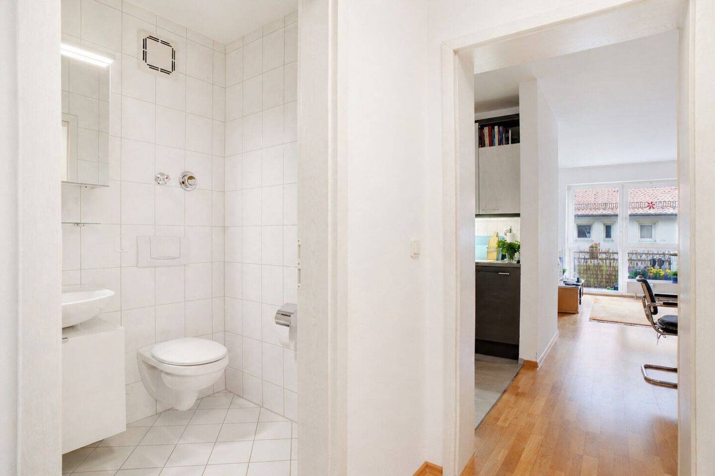 Helle, ruhige 2-Zimmer Wohnung in gemütlicher Atmosphäre – München – Vorschaubild 9