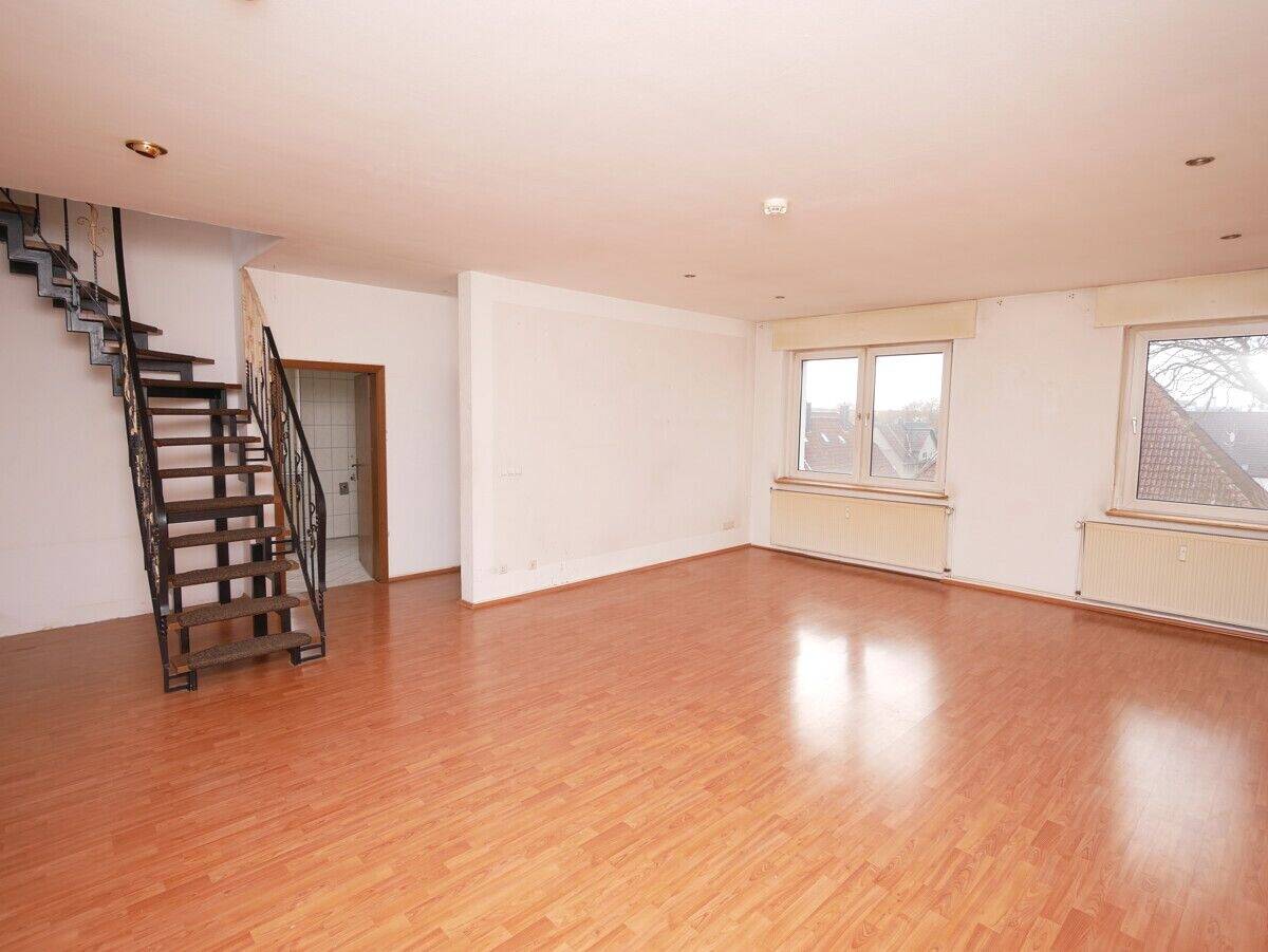 Gepflegte, sehr geräumige und effizient geschnittene 3,5-Raum-Maisonette mit Balkon – Gelsenkirchen – Vorschaubild 2