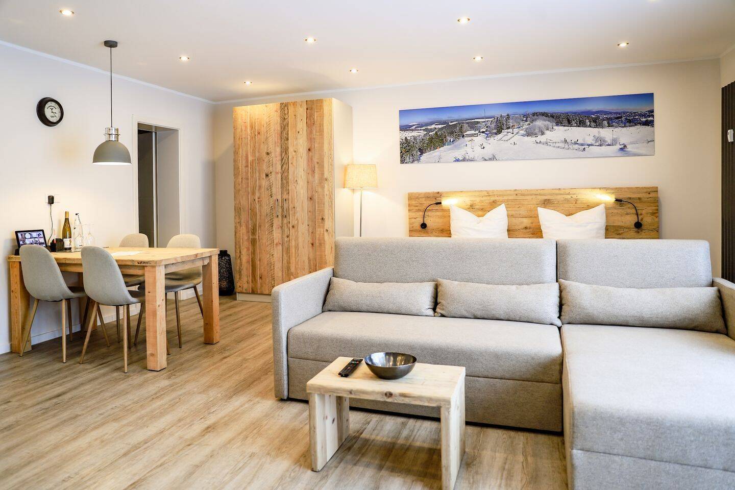 1-Zimmer Design Studio am Skiliftkarussell mit touristischer Vermietungserlaubnis – Winterberg – Vorschaubild 5