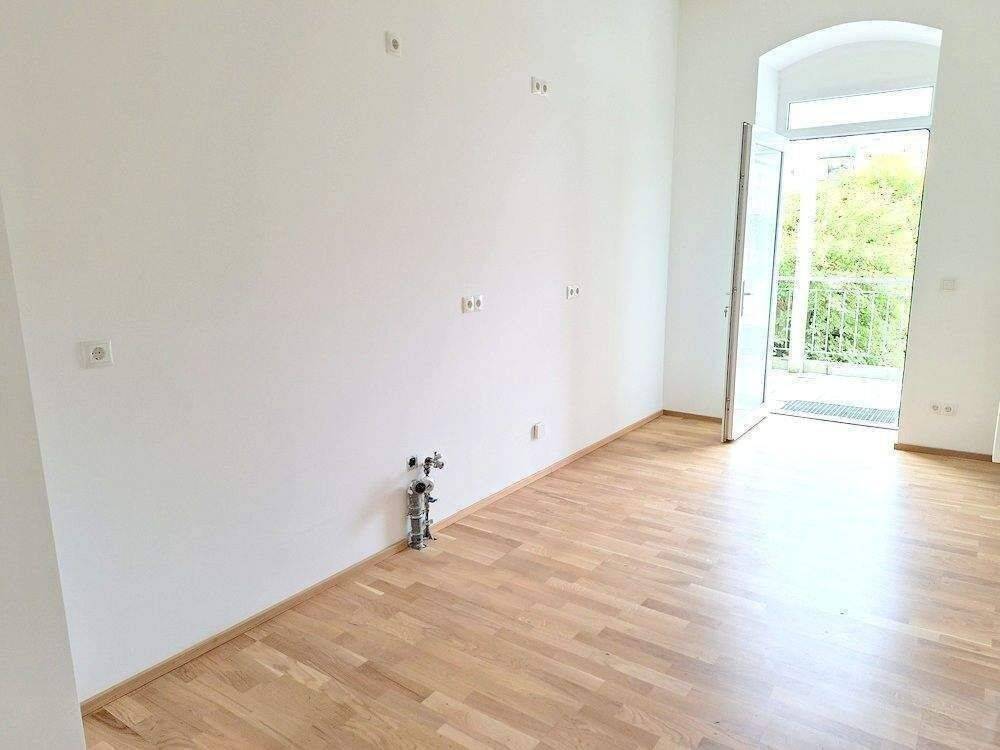 !! 4-Zimmer-Wohnung in ruhiger Nebenstraße mit Balkon und PKW-Stellplatz !! – Chemnitz – Vorschaubild 5