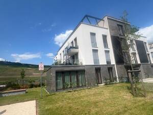 Top-Gelegenheit! Traumhafte 4 Zimmer Wohnung in erster Reihe mit Rheinblick in Bingen zu verkaufen! – 55411 Bingen am Rhein – Vorschaubild 3