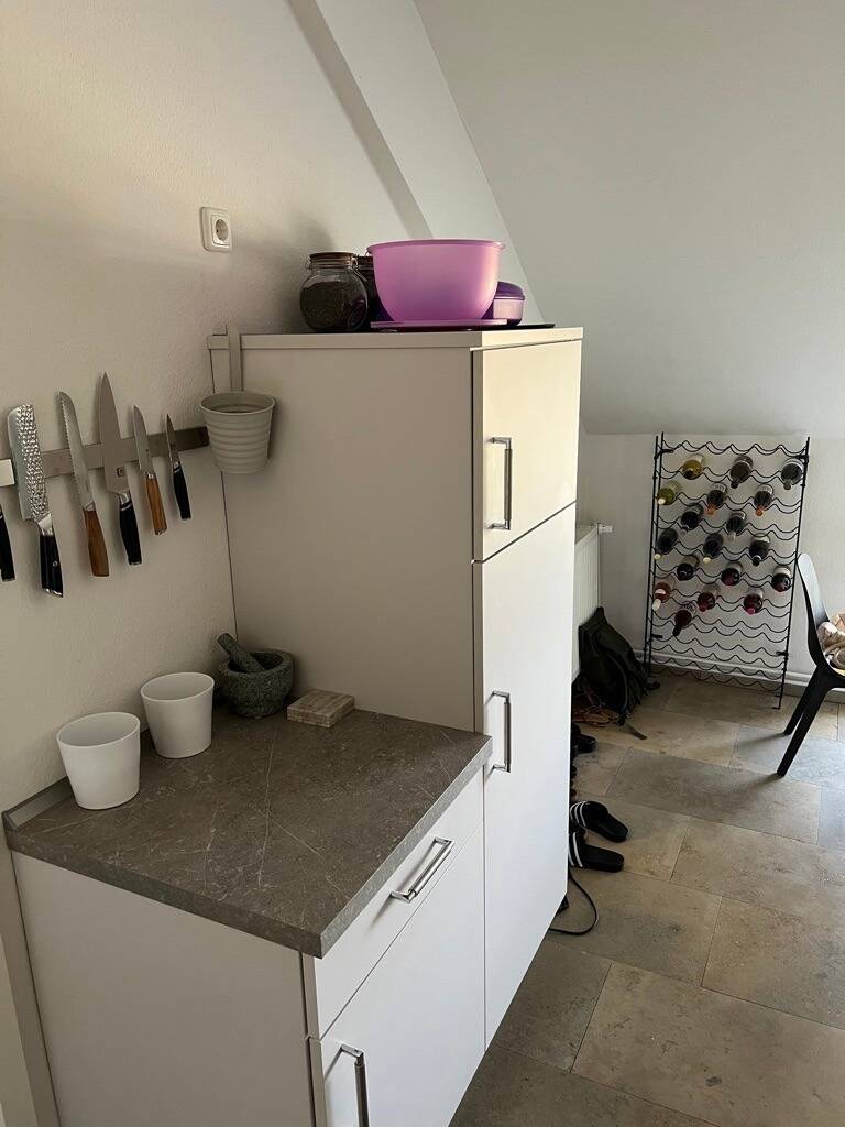 Gemütliche 1-Zimmer-Dachgeschoßwohnung mit Balkon und Fernblick – Würzburg – Vorschaubild 6