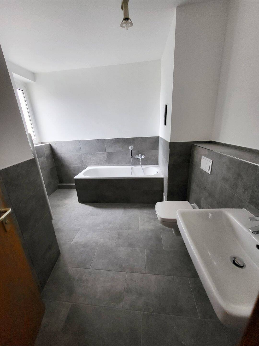 Nachmieter gesucht - 4-Raum - 115 m2 - saniert - 09126 Gablenz