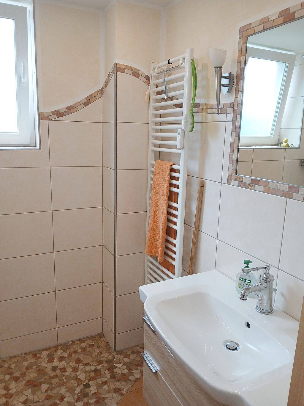 Helle Balkonwohnung - Ruhig, Grün, Bezugsbereit! – Köln – Vorschaubild 5