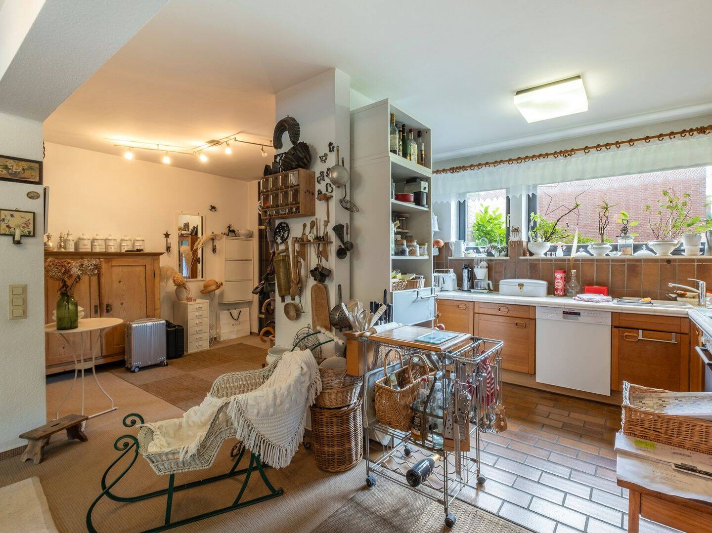 Einfamilienhaus in ruhiger Stichstraße mit 7,5 Zimmern – Erftstadt – Vorschaubild 5