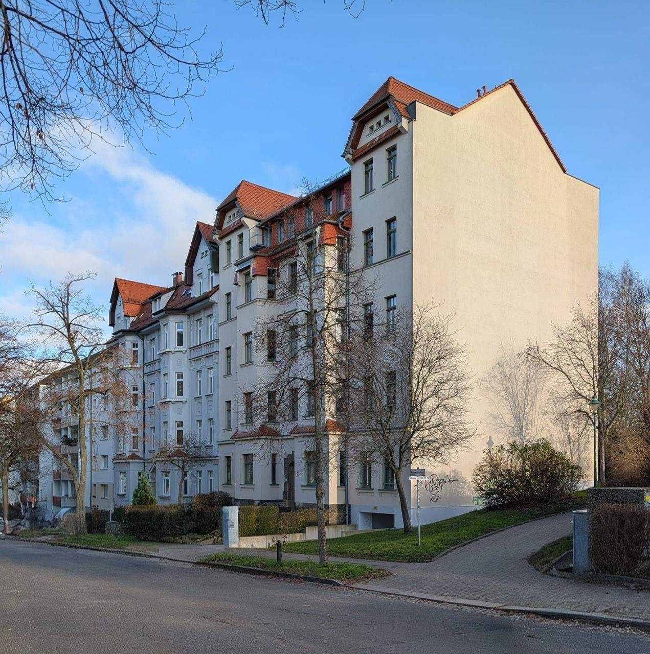 Blick über die Dächer von Chemnitz - moderne 3-Zimmer-Wohnung mit großem Balkon – Chemnitz – Vorschaubild 3