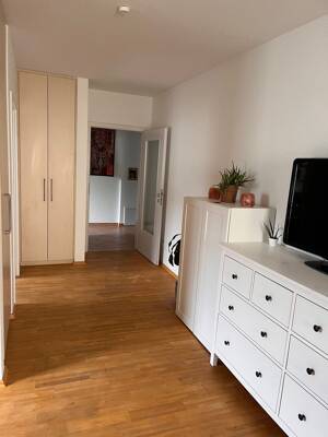 1-Zimmer-Wohnung mit Einbauküche und Balkon in Parkwohnanlage – 91056 Erlangen – Vorschaubild 2