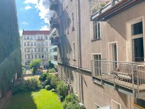 Stilvolle 2,5-Zimmer-Altbauwohnung im begehrten Bayerischen Viertel - nahe Viktoria-Luise-Platz – 10781 Berlin – Vorschaubild 8