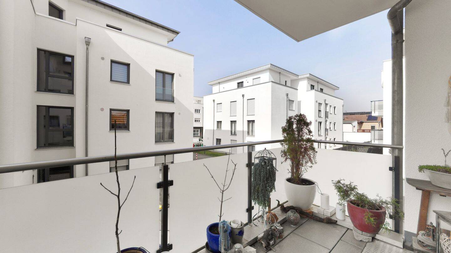 Moderne 3-Zimmer-Neubauwohnung mit Balkon, Marmorboden & Tiefgaragenstellplatz in zentraler Lage von Paderborn – Paderborn – Vorschaubild 2