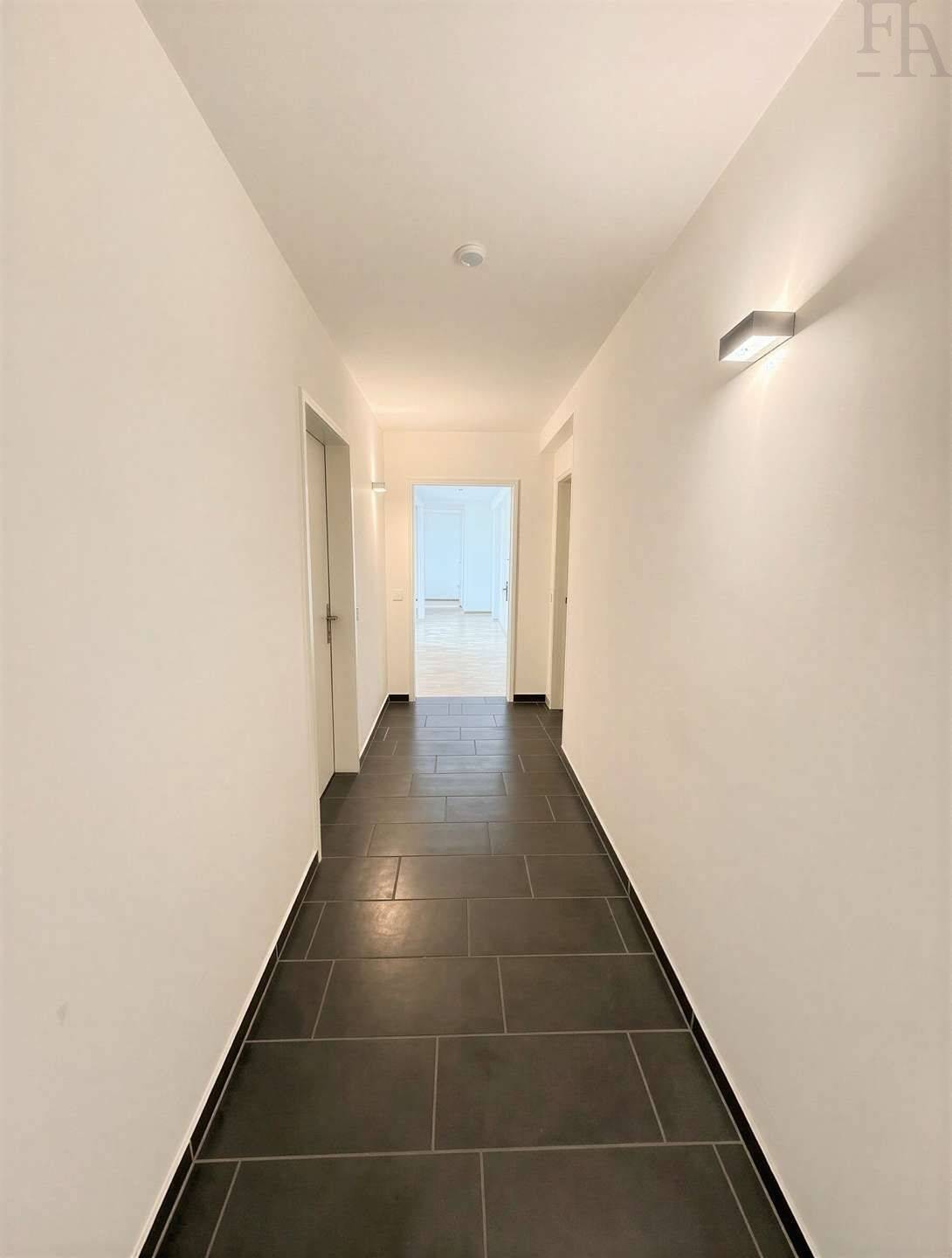Kapitalanlage - saniert und provisionsfrei - Universitätsstraße 20 - 1 Zimmer Küche, Duschbad – Köln – Vorschaubild 6