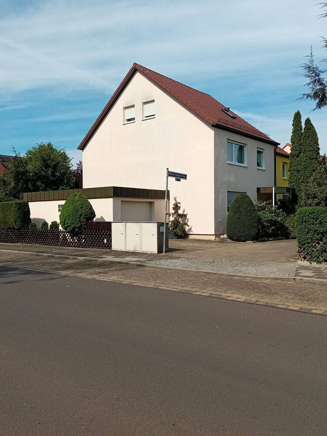 Reiheneckhaus mit Garage und Garten – Nürnberg – Vorschaubild 9