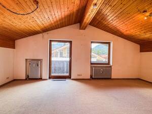 Bezugsfrei: Dachgeschosswohnung im Chiemgau – 83246 Unterwössen – Vorschaubild 4