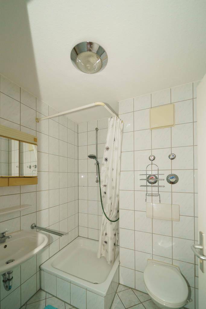 TOP Appartement mit Küchenzeile in guter Lage. – Fürth – Vorschaubild 4