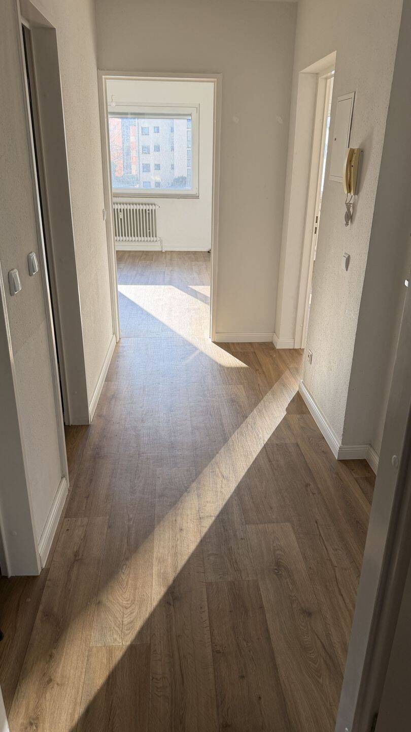 Helle 2-Zimmer-Wohnung mit Balkon – Nähe Nordklinikum – Nürnberg – Vorschaubild 4