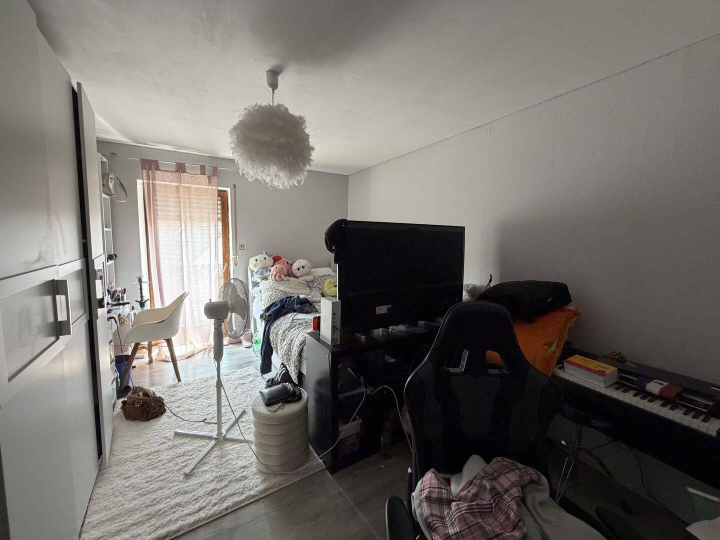 Großzügiges Einfamilienhaus mit weitläufigem Grundstück, Teich und Potenzial für Pferdehaltung – Ursensollen – Vorschaubild 5