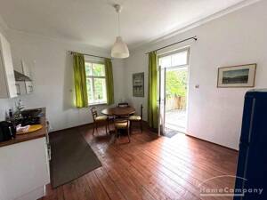 20330G HomeCompany Dresden Möbliert/Furnished 2-Zimmer Apartment mit phantastischer Aussicht über die Stadt am Loschwitzer Elbhang, grosse Dachterrass – 1326 Dresden – Vorschaubild 7