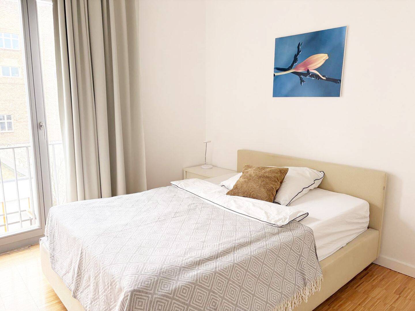 159 | Moderne 2-Zimmer-Wohnung mit Balkon in Mitte – Berlin – Vorschaubild 2