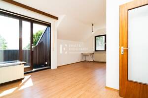 Attraktive 2-Zimmer-Wohnung in gepflegter Wohnanlage mit Stellplatz – 97076 Würzburg – Vorschaubild 2