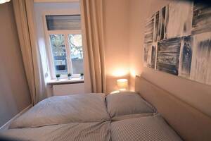 Schöne 4-Zimmer Altbauwohnung mit kleinem Garten und Terrasse. – 60316 Frankfurt am Main – Vorschaubild 6