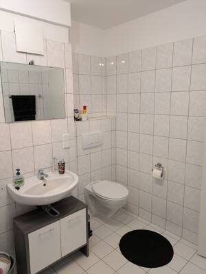 Hübsche 2-Zi., EBK, Parkplatz mit großer Sonnenbalkon ab 01.09. oder 01.10. – 28329 Bremen – Vorschaubild 8