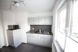modernes und gepflegtes Apartment in Stuttgart-Hofen - WOHNEN AUF ZEIT – 70378 Stuttgart – Vorschaubild 2