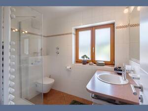 Möbliert: Erstbezug nach Neumöblierung: 2-Zimmer Wohnung mit Terrasse – 83700 Rottach-Egern – Vorschaubild 8