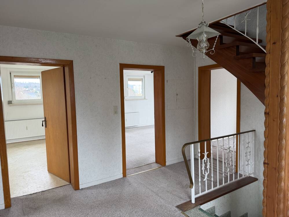 WOHNPARADIES FÜR DIE FAMILIE - EFH in Hanglage begeistert mit herrlichen Flächen – Taunusstein – Vorschaubild 7