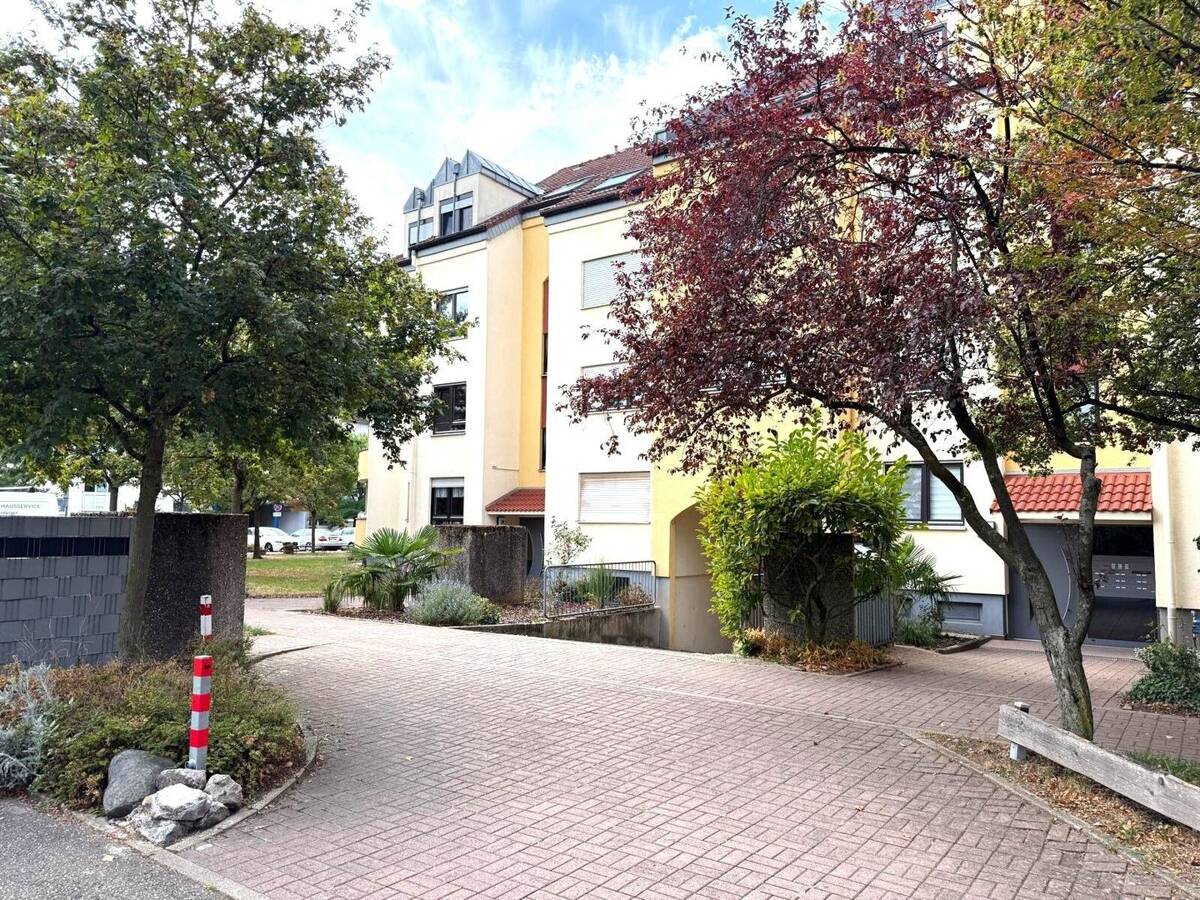 Für Kapitalanleger mit Weitblick: Großzügige 4-Zimmer-Wohnung mit gesicherter Vermietung – 68219 Mannheim – Bild 1 von 8