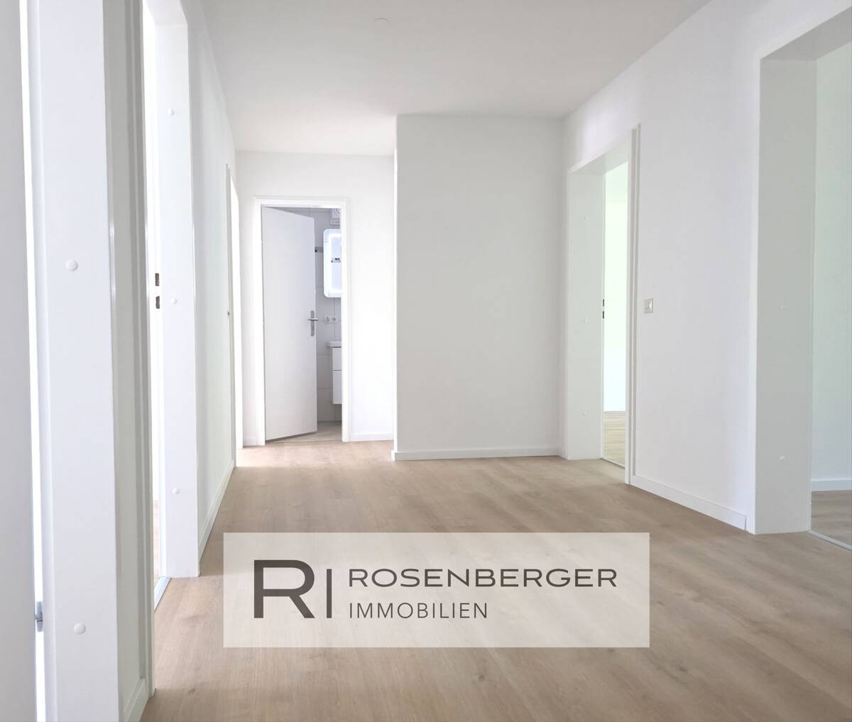Leerstehende, energetisch sanierte 4 Zimmerwohnung – 81737 München – Bild 1 von 9