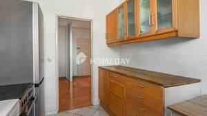 Bezugsfreie, lichtdurchflutete 2-Zimmer-Wohnung mit Balkon und Aufzug – 13359 Berlin – Vorschaubild 5
