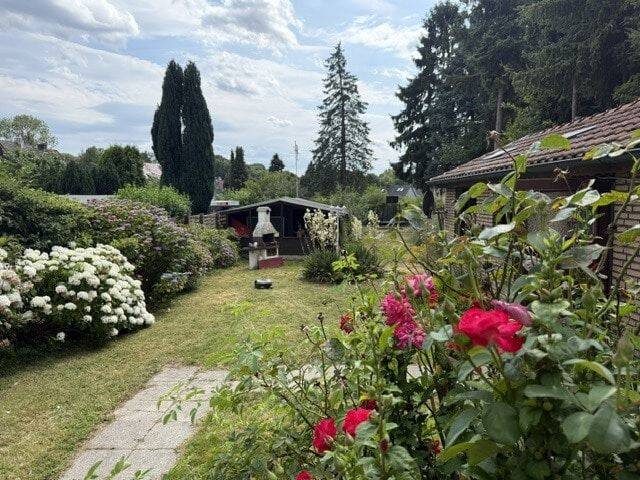 Ihr grünes Zuhause: Charmante Maisonettewohnung mit eigenem Eingang und großem Gartenparadies – Bochum – Vorschaubild 3