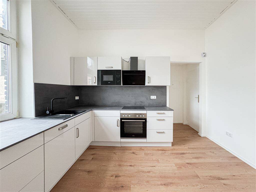 Kernsanierte 1-Zimmer-Wohnung mit Küche u. Waschmaschine – Düsseldorf – Vorschaubild 3