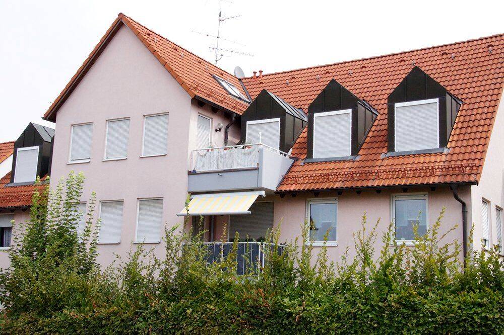 2-Zimmer-Wohnung mit Balkon und TG-Stellplatz in Fürth Dambach