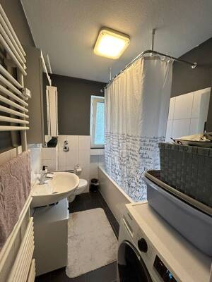 Renovierte 3-Zimmer-Wohnung mit Balkon in Obermeiderich – Ideal für Eigennutzer oder Kapitalanleger – 47137 Duisburg – Vorschaubild 3