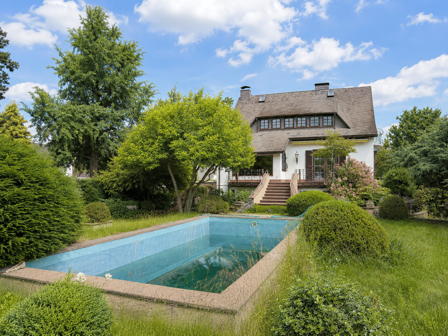 Charaktervolle Villa mit Außenpool, parkähnlicher Gartenanlage und zusätzlichem Grundstück in bevorzugter Wohnlage – Hannover – Vorschaubild 4