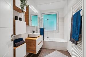 Maisonette-Gartenwohnung Blankenese - 50 m zum Elbstrand, Garten & Garage, 92+70 m² – 22587 Hamburg – Vorschaubild 7