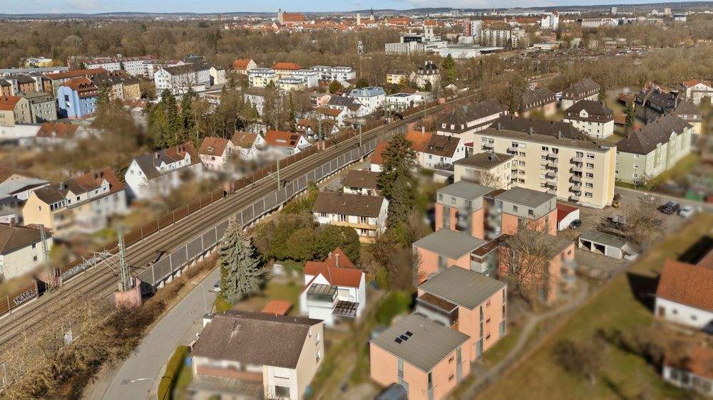 Renovierungsbedürftiges MFH mit 1.004 m² Grundstück und genehmigter Planung 10 WE in zentraler Lage – Ingolstadt – Vorschaubild 2