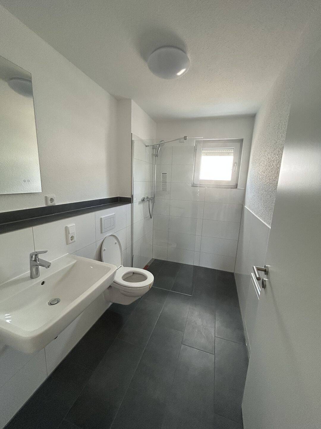 Neubau 4-Zimmer-Maisonette-Wohnung mit zwei Dachterrassen in Trier-Euren! – Trier – Vorschaubild 5