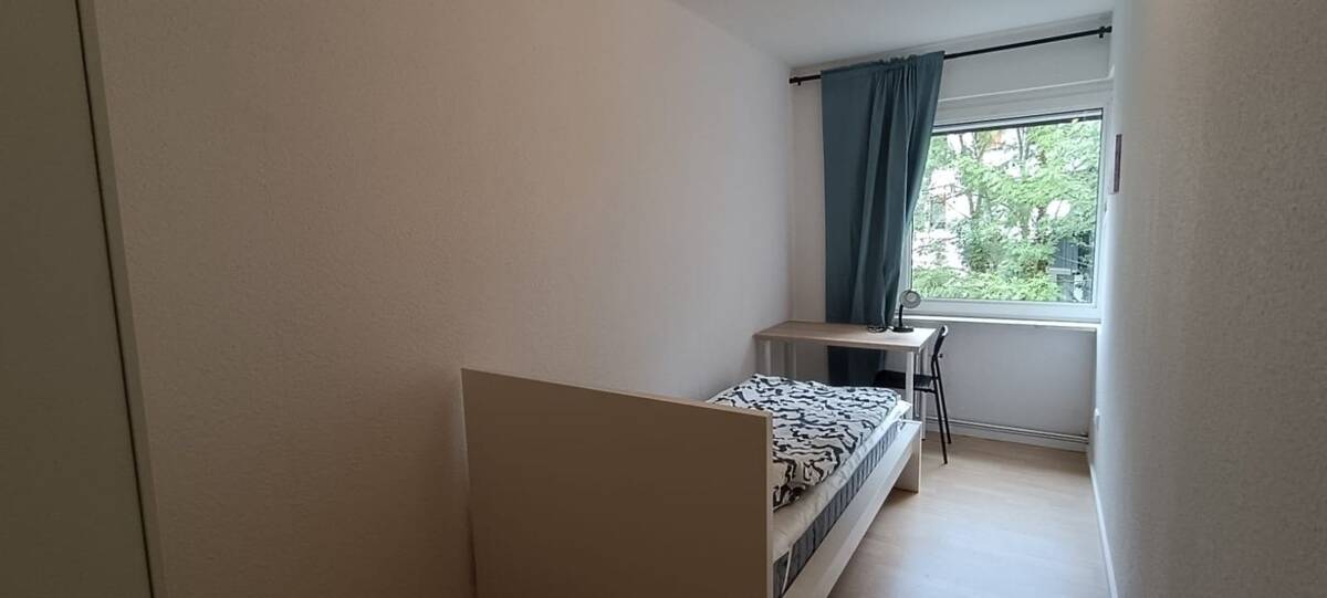 Zimmer 5 in 7er WG, Märkischestr. 72, WE 4 – 44141 Dortmund – Bild 1 von 6