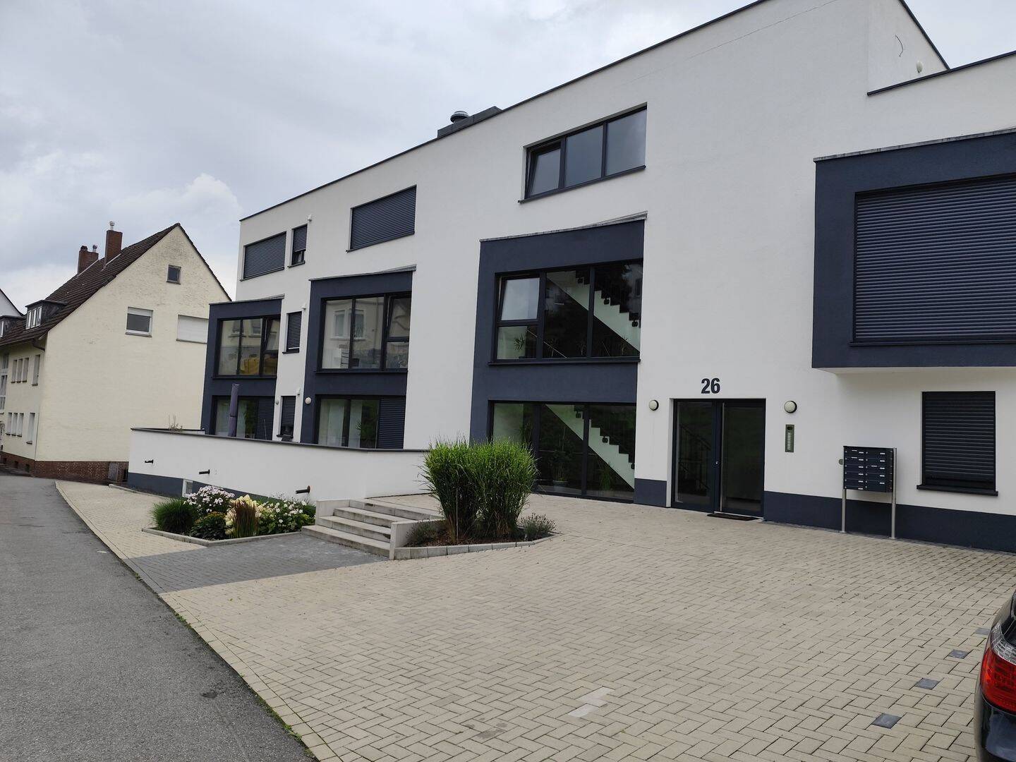 Gehobene 4 Zimmer EG Wohnung