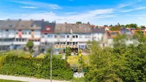 ***Sallerner Berg - Reihenmittelhaus mit mit großem Garten und ausreichend Platz*** – 93057 Regensburg – Vorschaubild 2