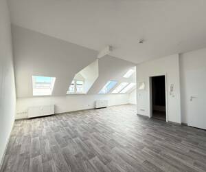 Lichtdurchflutete DG-Oase mit Charakter - Stufe für Stufe zur Gemütlichkeit – 15232 Frankfurt (Oder) – Vorschaubild 2
