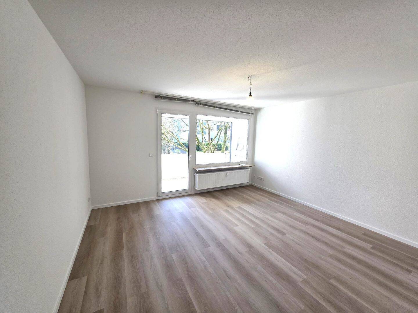 Moderne 3-Zimmer Wohnung mit Balkon in Wuppertal-Barmen – Wuppertal – Vorschaubild 4