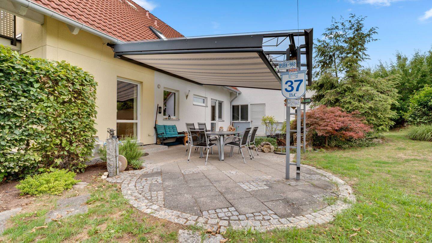 Idyllische Lage! Energieeffizientes Einfamilienhaus mit Balkon, Terrasse und optimaler Anbindung – Frensdorf – Vorschaubild 6